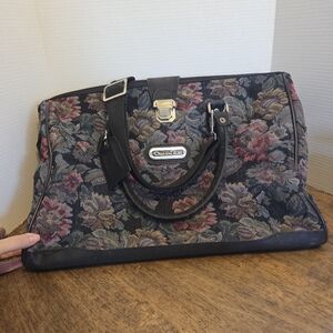Oscar de la Renta Large Floral Tapestry Weekender Overnight Carpet Bag